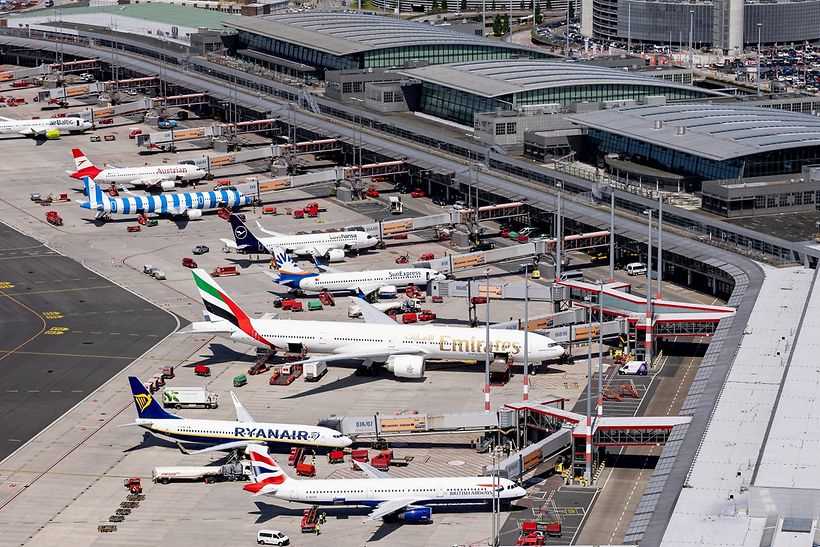 Wann öffnet der flughafen hamburg