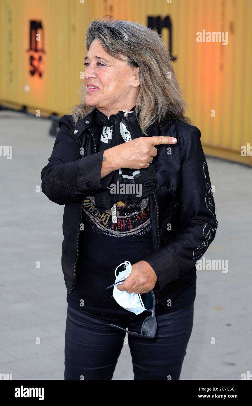 Wo wohnt suzi quatro in hamburg